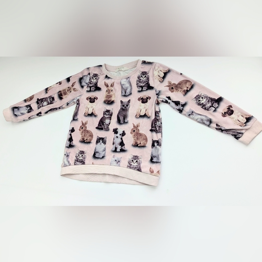 H&M Kids (4-6 yrs) Pastel Pink Velour Sweatshirt w/Kittens, Puppies & Bunnies - Picture 2 of 12